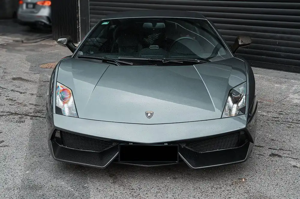 Carbonado 2009-2014 Lamborghini Gallardo LP570 Style Front Bumper