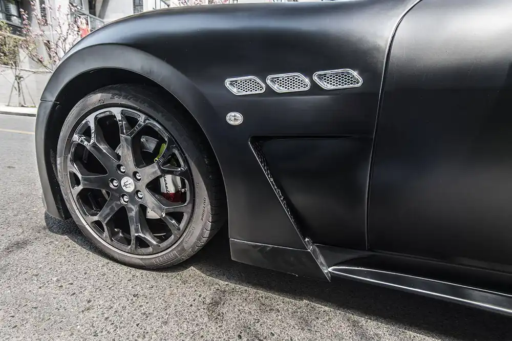 Carbonado 2008-2018 Maserati GranTurismo DC Style Front Fender