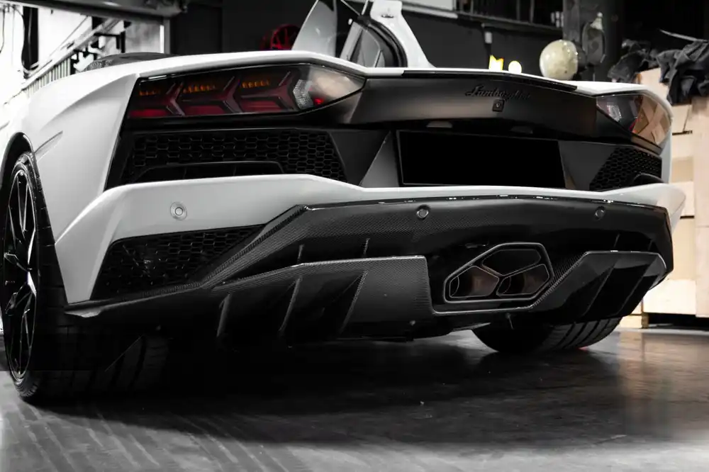 Carbonado Aero Autoclave Carbon Fiber Rear Diffuser | 2017-2021 Lamborghini Aventador LP740 Coupe/Roadster